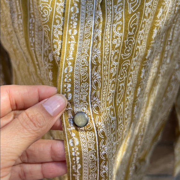 Diesel mustard Cotton Fabric size L women’s western style‎ pearl snap vintage. - Picture 12 of 12